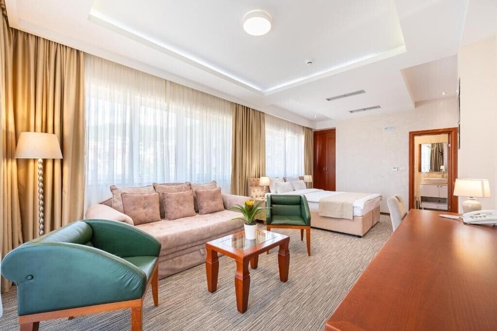 Отель Montenegrino 4*
