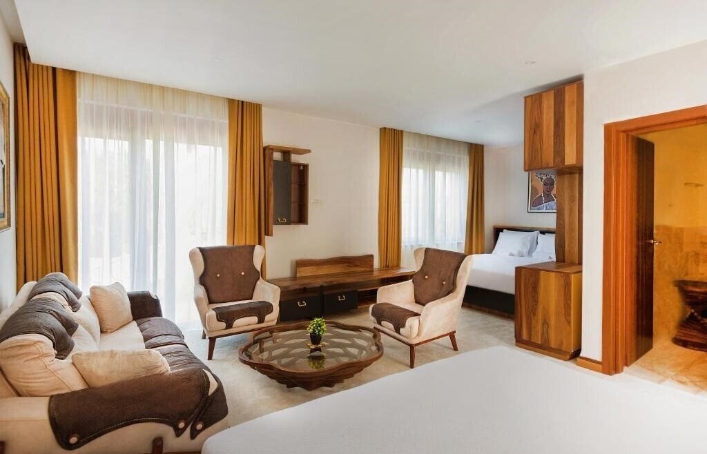 Изображение Waikiki Apartments 4*