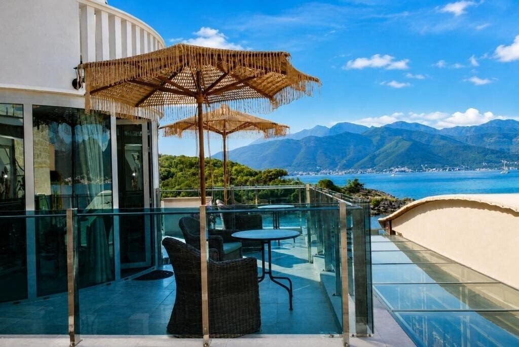 Отель Luxury Sea Residence by Kristina 4*