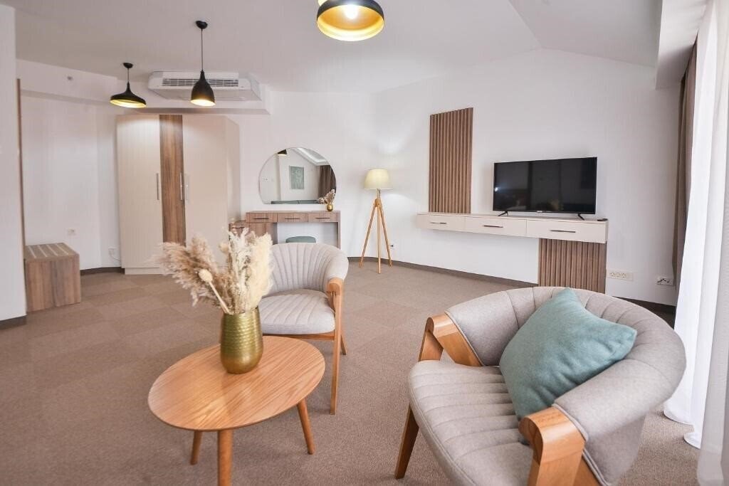 Фото Magnolia Tivat 4*
