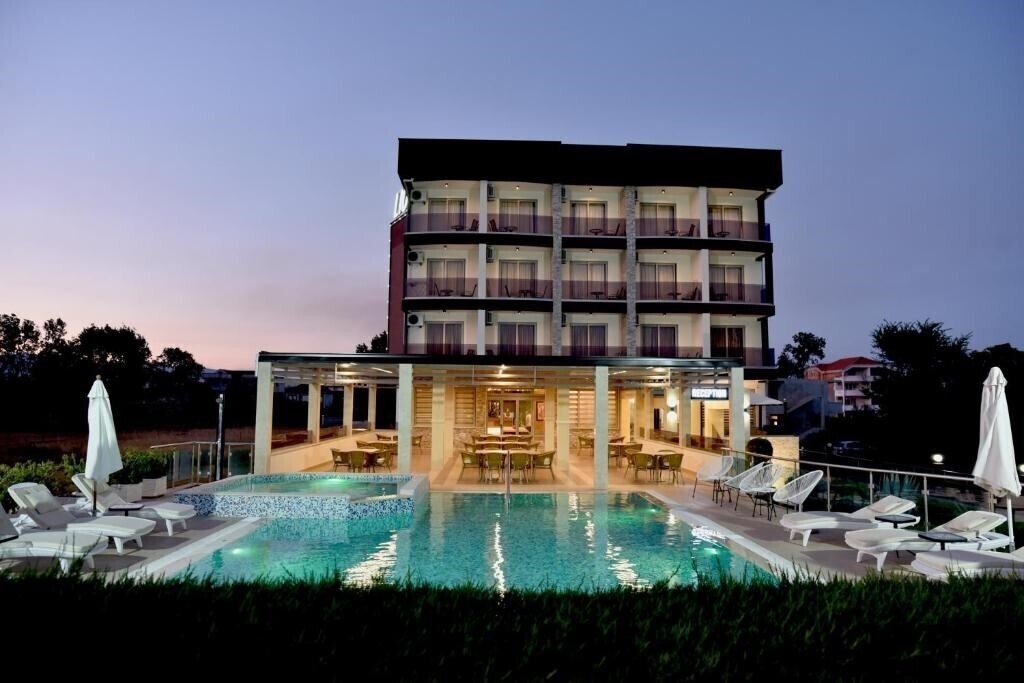 Фотография Lion Villa 4*