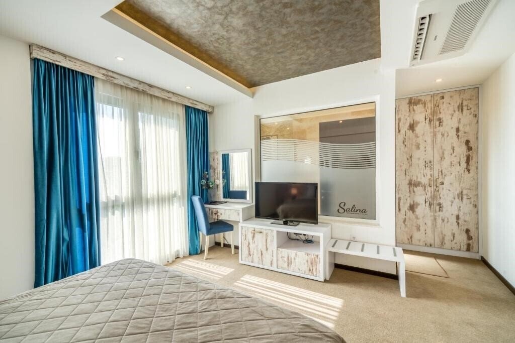 Фотографія Hotel Salina 4*