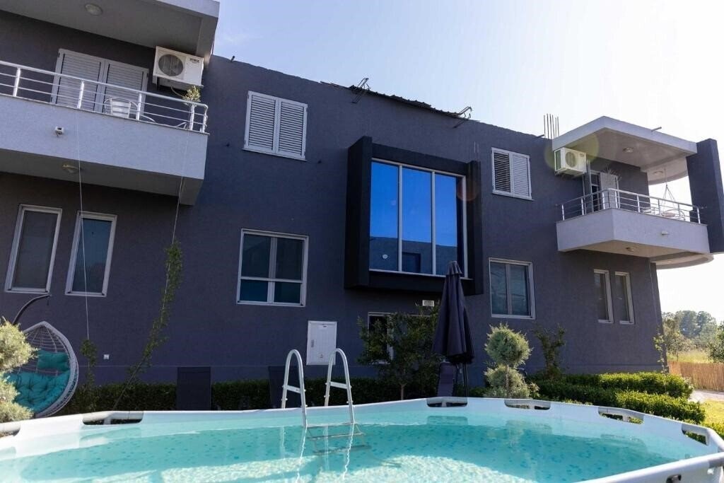 Фото Sunshine Villa 3*