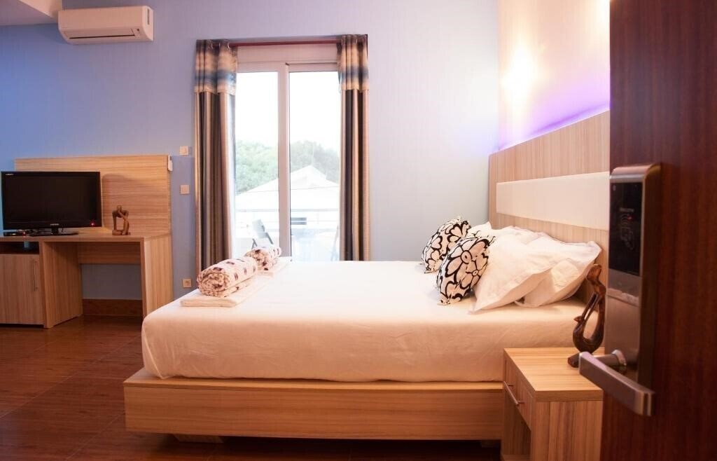 Фото Blue Moon Hotel 4*