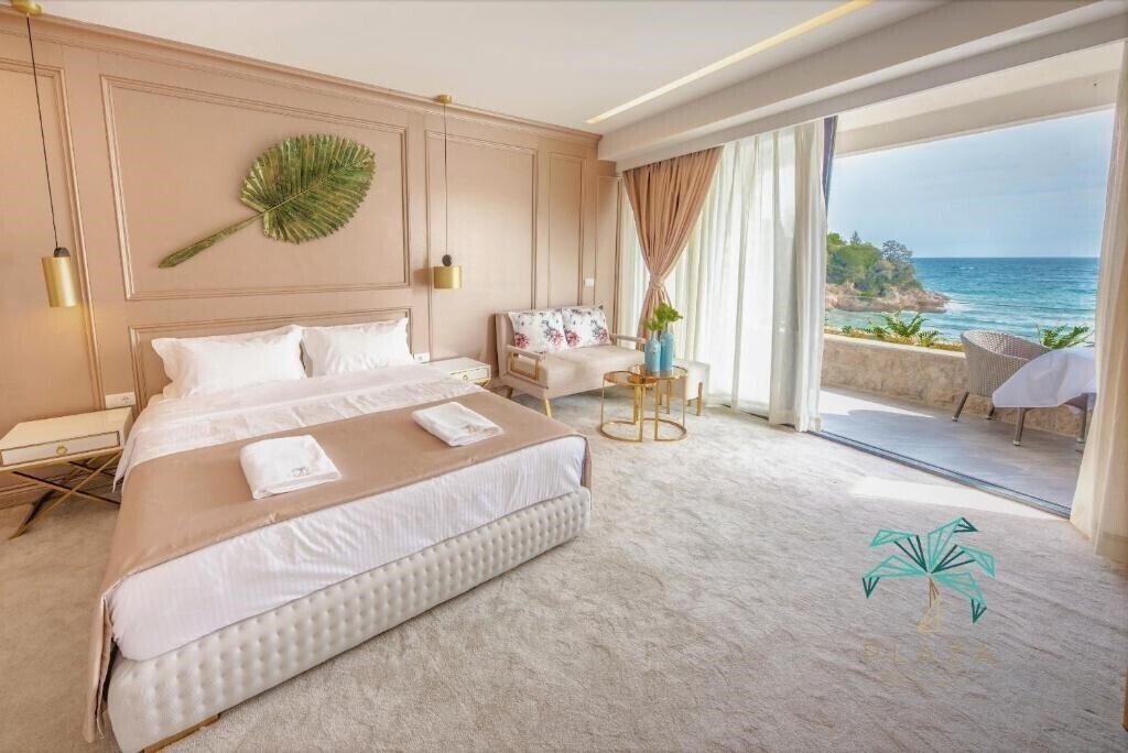 Отель Plaza Hotel & SPA 5*