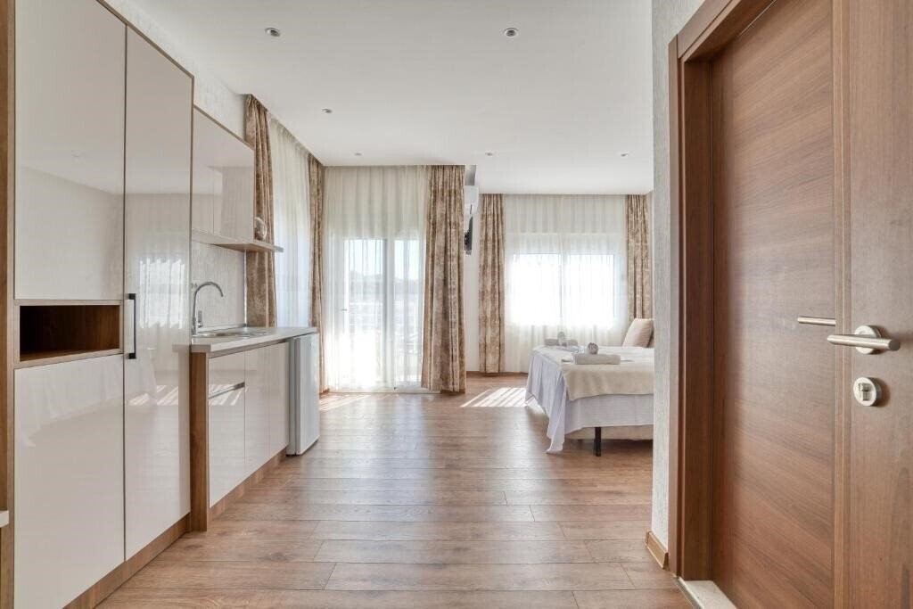 Картинка Aqua Lounge Aparthotel 3*