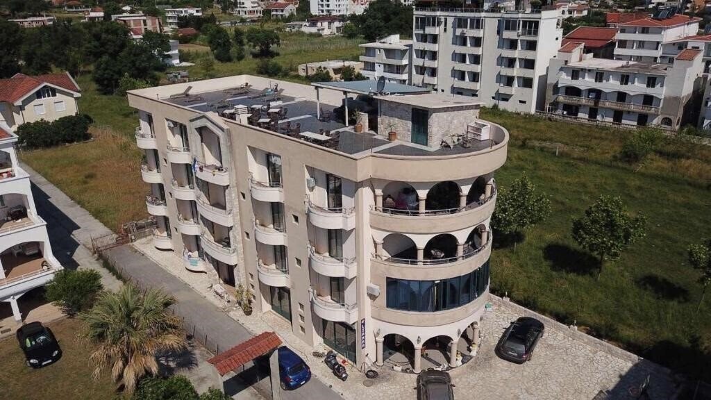 Отель Guesthouse Liamra 3*