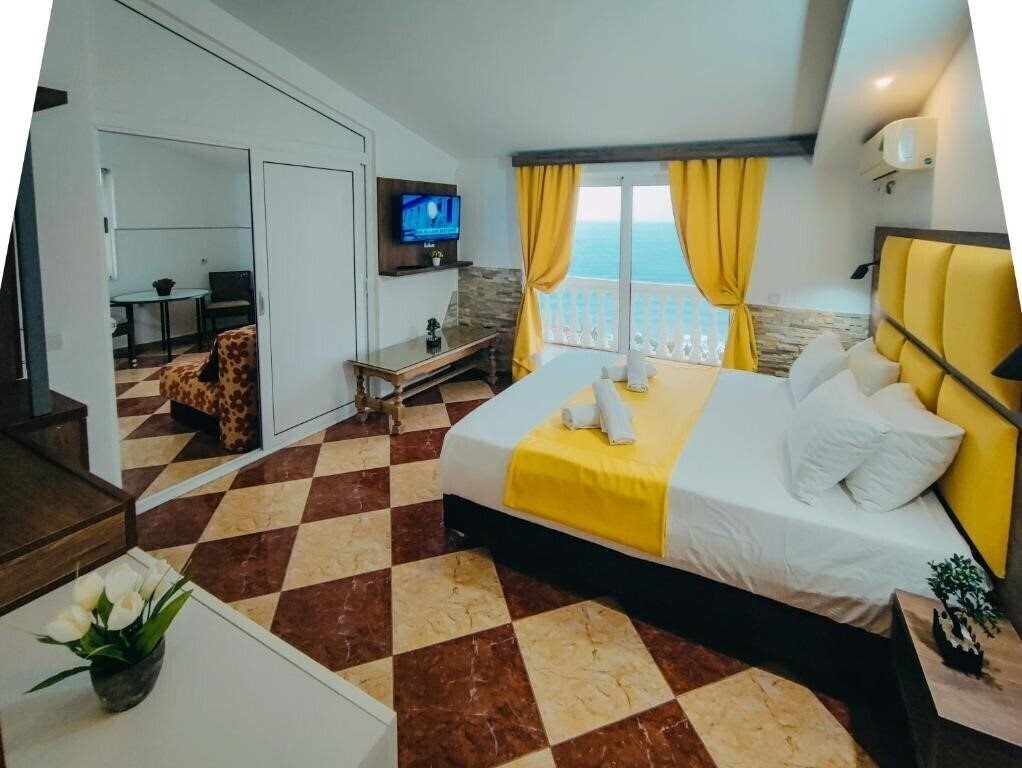 Отель Sun Apartments 3*