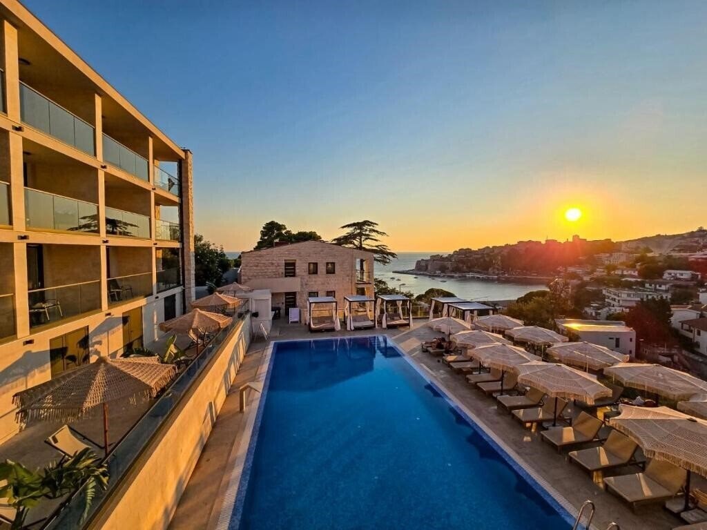 Картинка The New Hotel Mediteran Villa Edition 4*