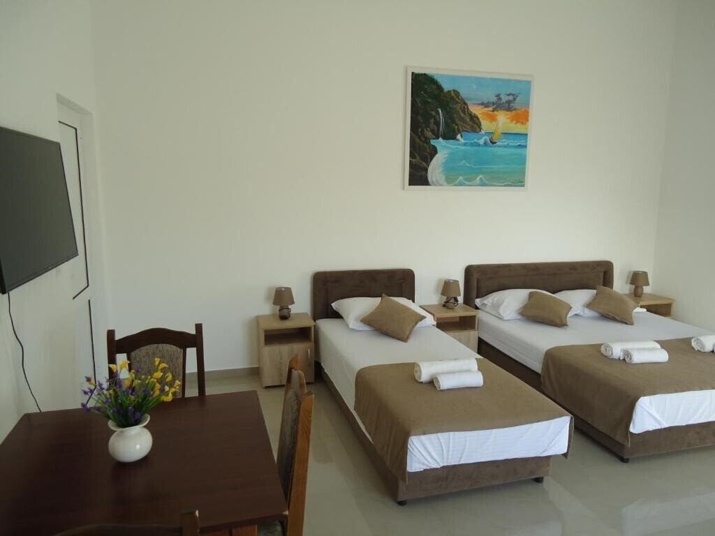 Отель Villa Nina 3*