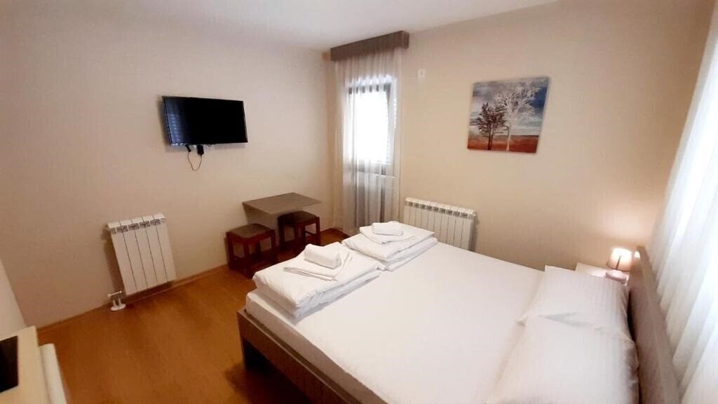 Картинка Apartments «Pilon» 4*