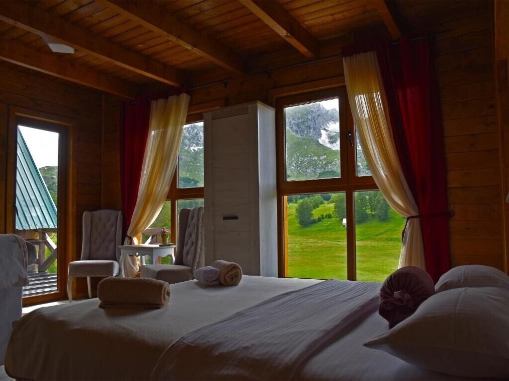 Картинка Apartmani i Restoran Sljeme 3*