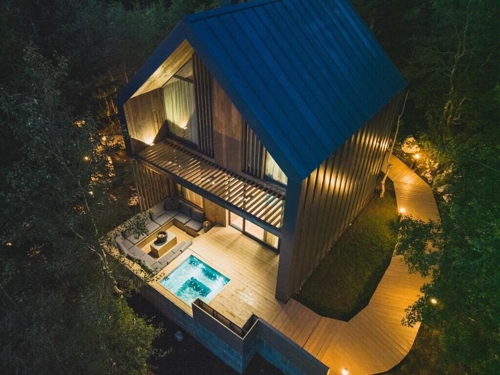 Отель Monte Pine Chalets 5*
