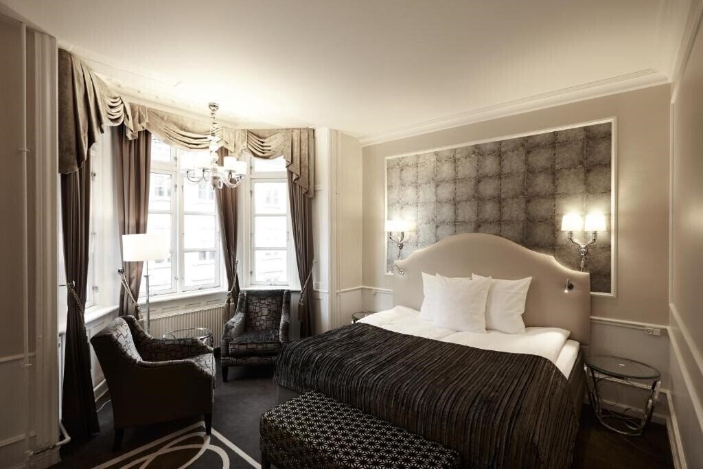 Картинка Phoenix 4*