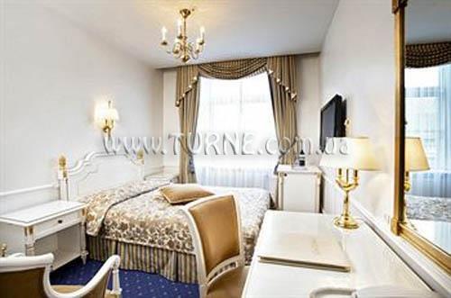 Готель Phoenix 4*