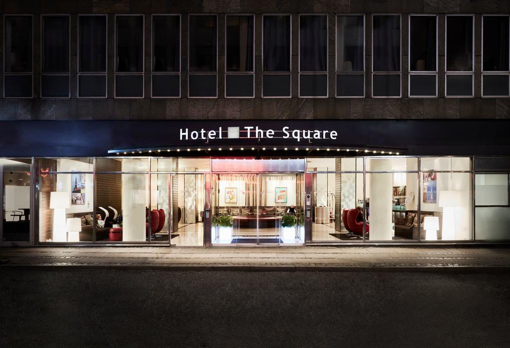 Готель The Square Hotel 4*