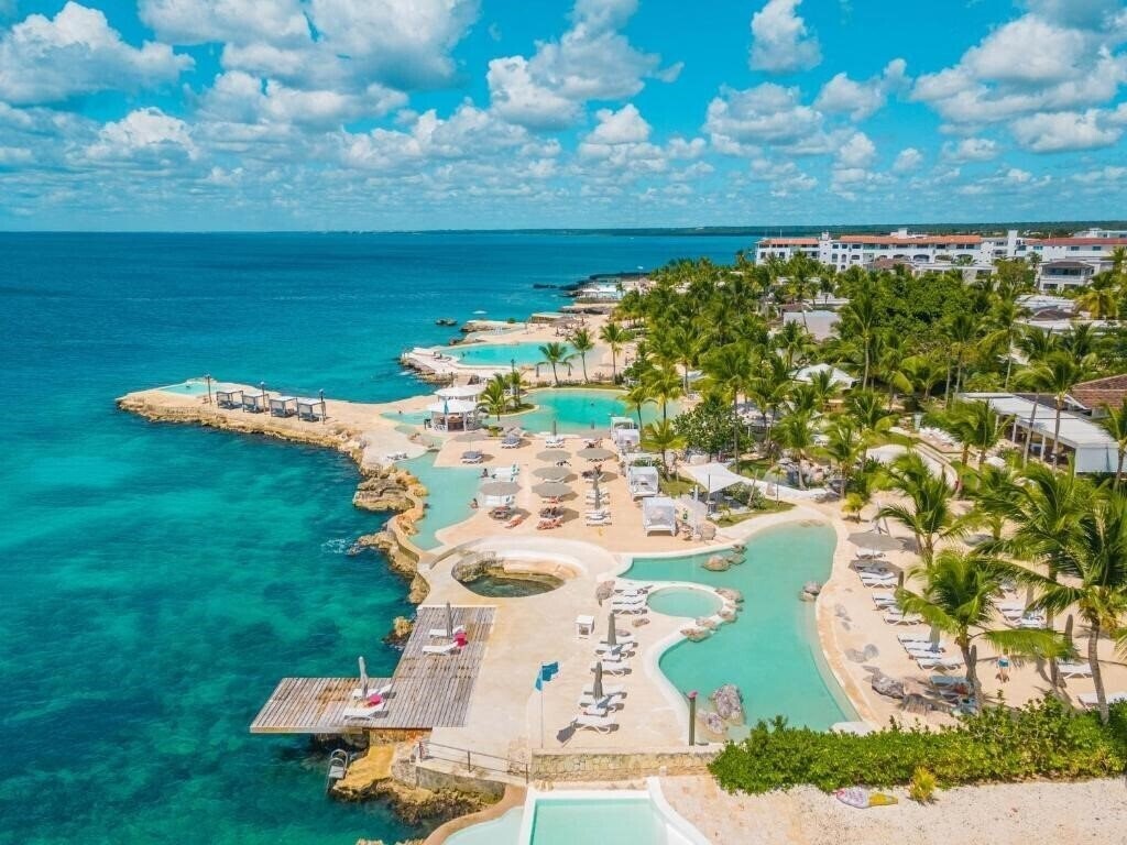 Готель Dominicus Marina Resort 4*