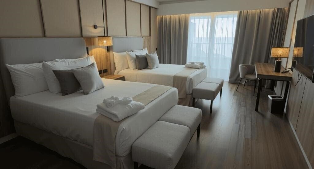 Фото Be Live Experience Hamaca Beach 4*