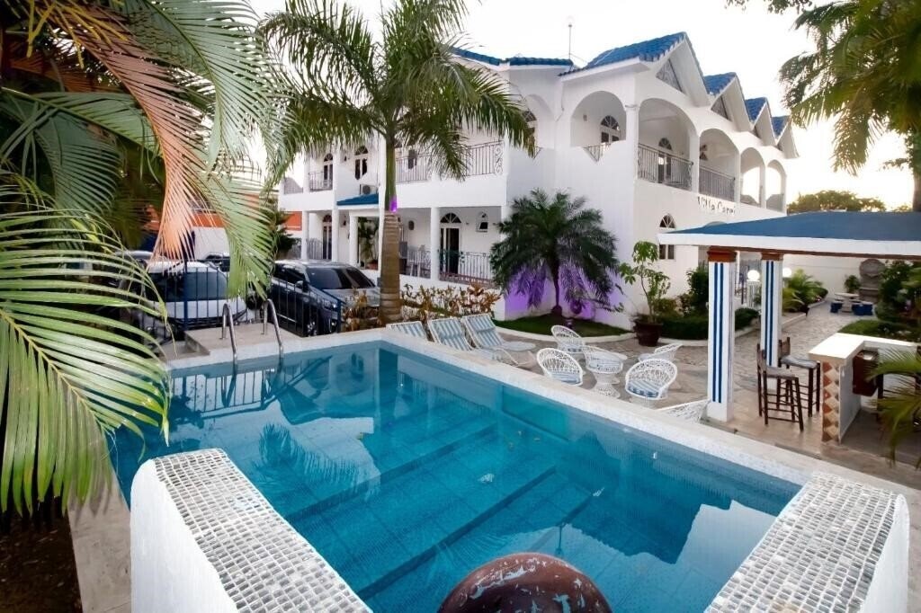 Фотография Villa Capri (ex. Villa Capri Salon & SPA, Apartahotel Villa Capri) 3*