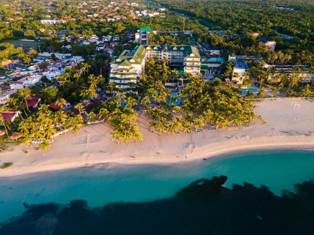 Готель Coral Costa Caribe Beach Resort 3*