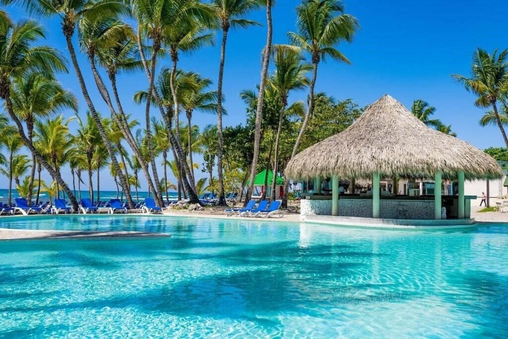 Отель Coral Costa Caribe Beach Resort (ex. Coral Costa Caribe All Inclusive, Costa Caribe Resort SPA & Casino, Costa Caribe Coral Hotels & Resorts) 3*