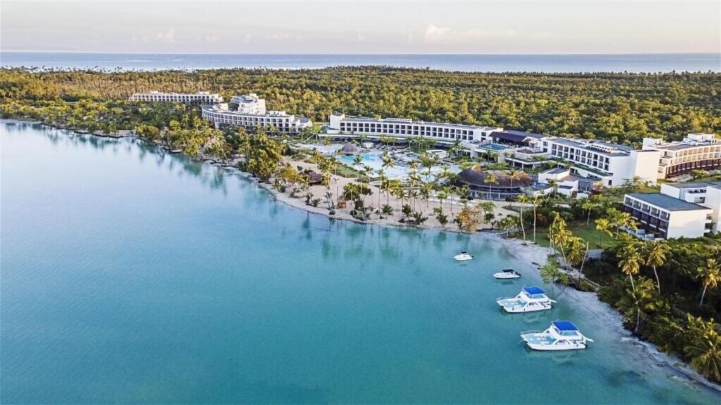 Отель Zemi Miches All-Inclusive Resort, Curio Collection By Hilton 4*