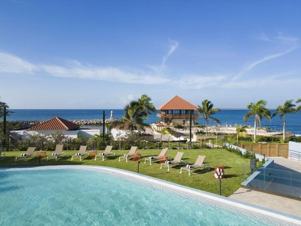 Отель Hilton Garden Inn La Romana 4*