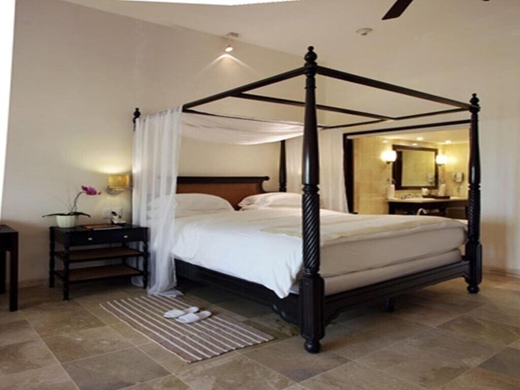 Отель Casa Colonial Beach & SPA 5*