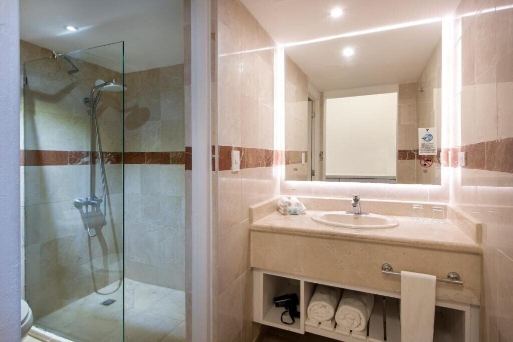 Фото Viva Heavens by Wyndham A Trademark All Inclusive 4*