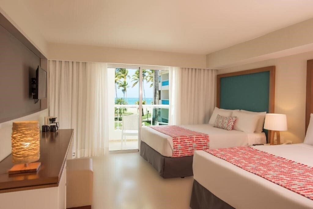 Картинка Emotions by Hodelpa Puerto Plata 4*