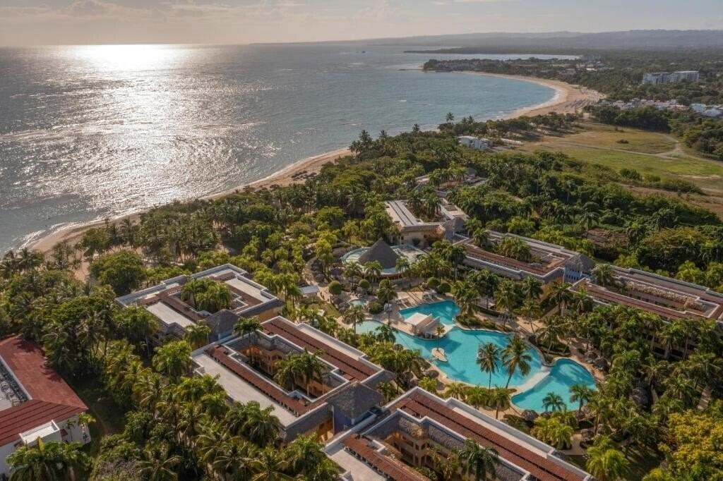 Отель Iberostar Waves Costa Dorada 5*