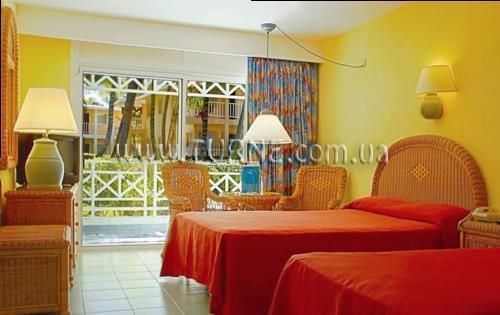 Готель Riu Tainos 5*