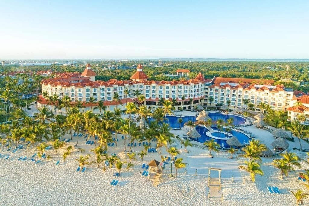 Готель Barcelo Punta Cana (ex. Breezes Punta Cana) 4*