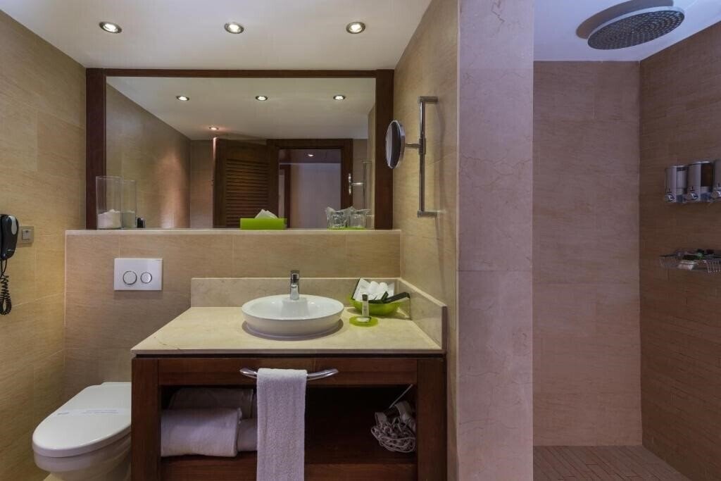 Фотография Barcelo Bavaro Beach 5*