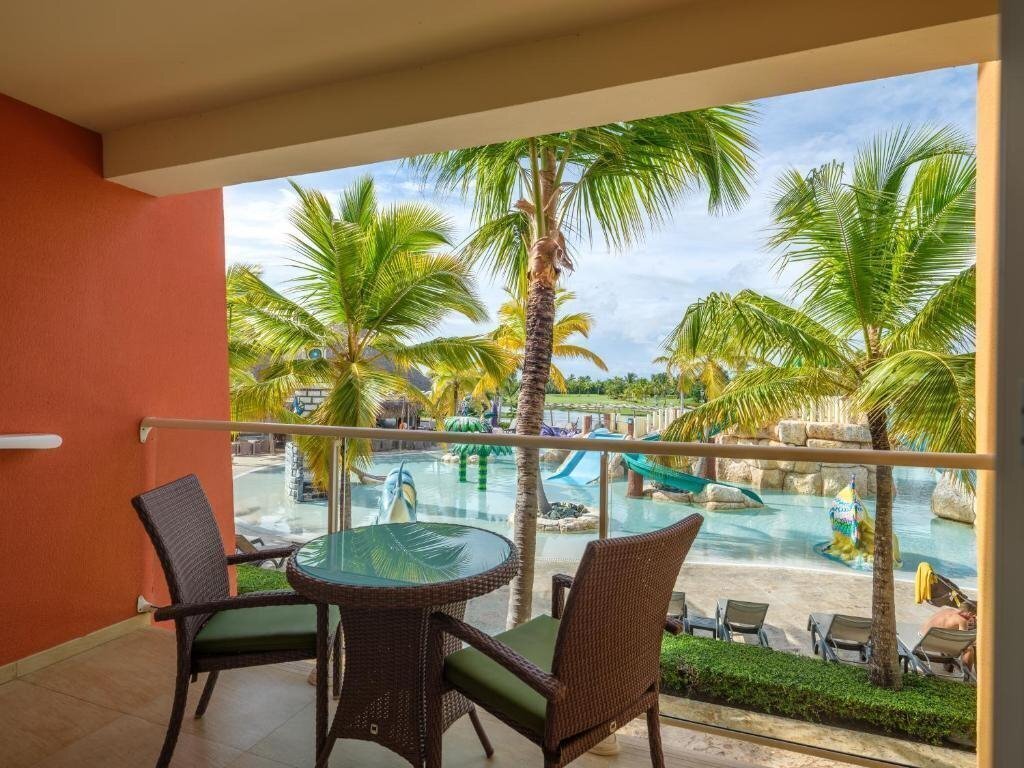 Отель Barcelo Bavaro Palace (Пунта Кана, Доминикана) 5* — туры в отель  Barcelo Bavaro Palace: Цена, отзывы, фото гостиницы