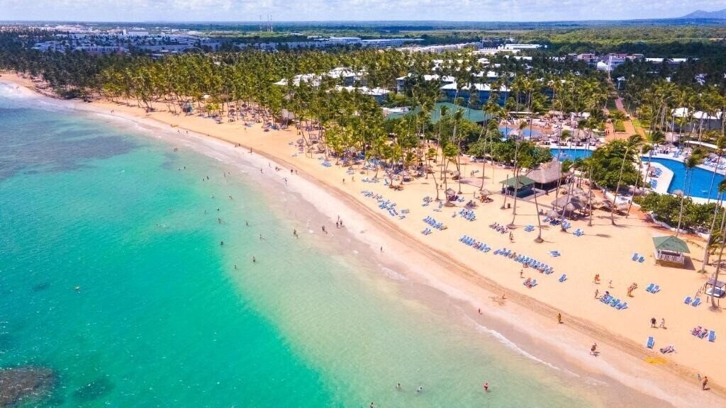 Отель Grand Sirenis Punta Cana Resort 5*
