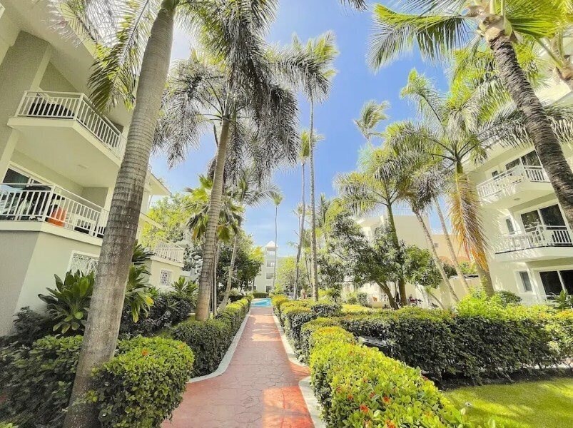 Фотографія Relax Studios Deluxe Pool Wifi Beach 4*