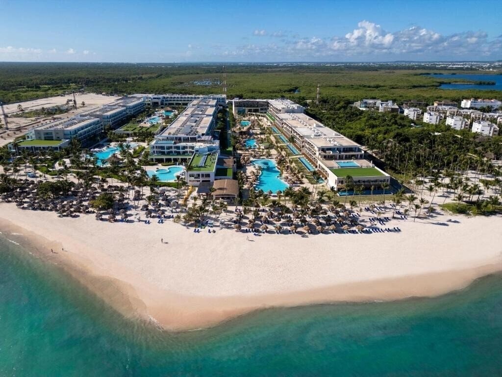 Отель Serenade All Suites, Adults Only Resort 5*