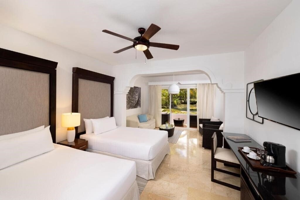 Картинка Melia Caribe Beach 5*