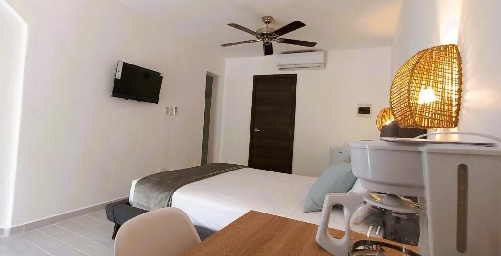 Фотографія La Piazzetta Suites 3*