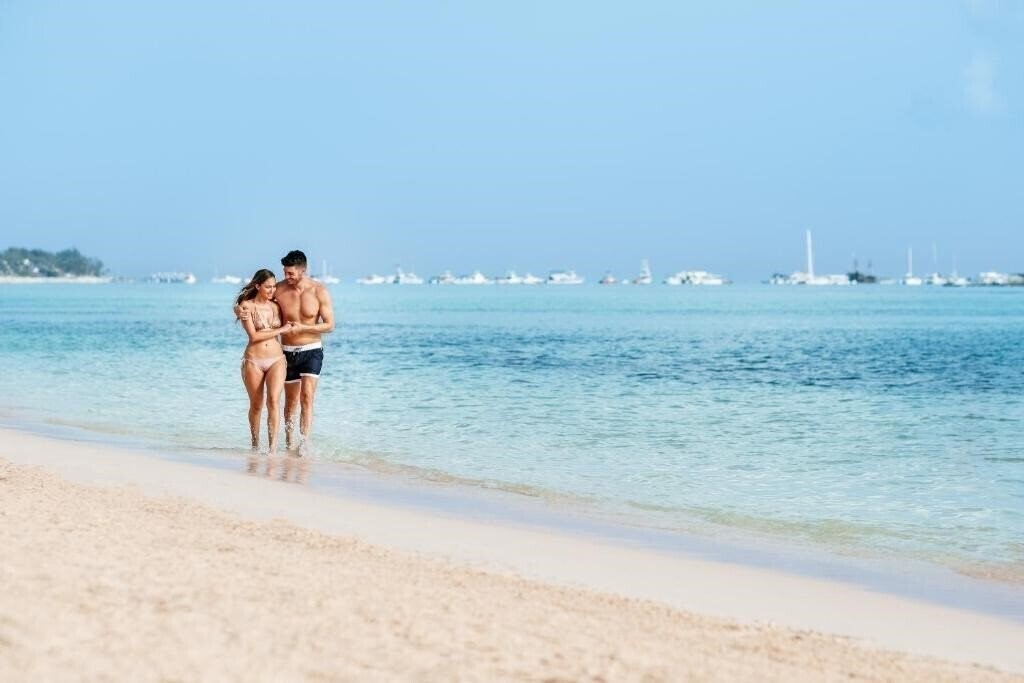 Картинка Barcelo Bavaro Beach Convention Center 5*