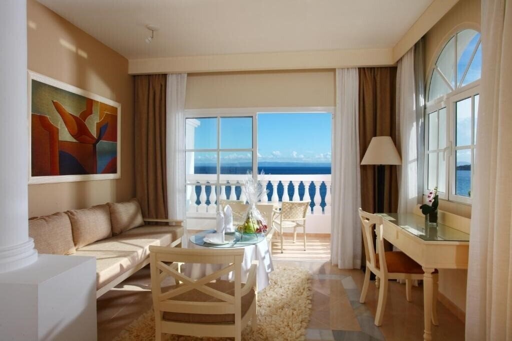 Фотографія Luxury Bahia Principe Samana 5*