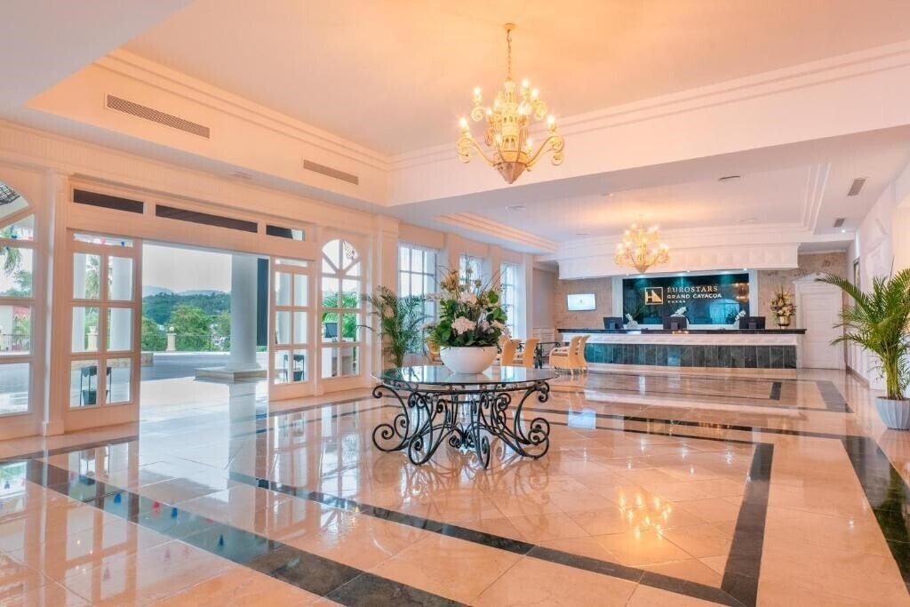 Фото Eurostars Grand Cayacoa 5*