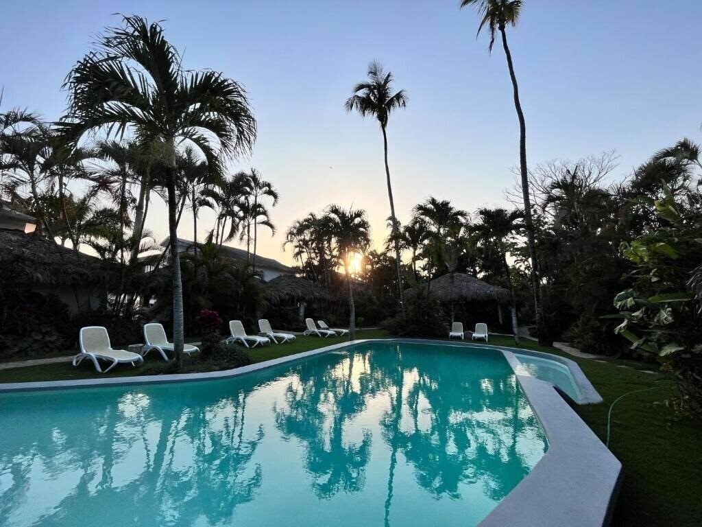 Картинка La Tortuga 3*