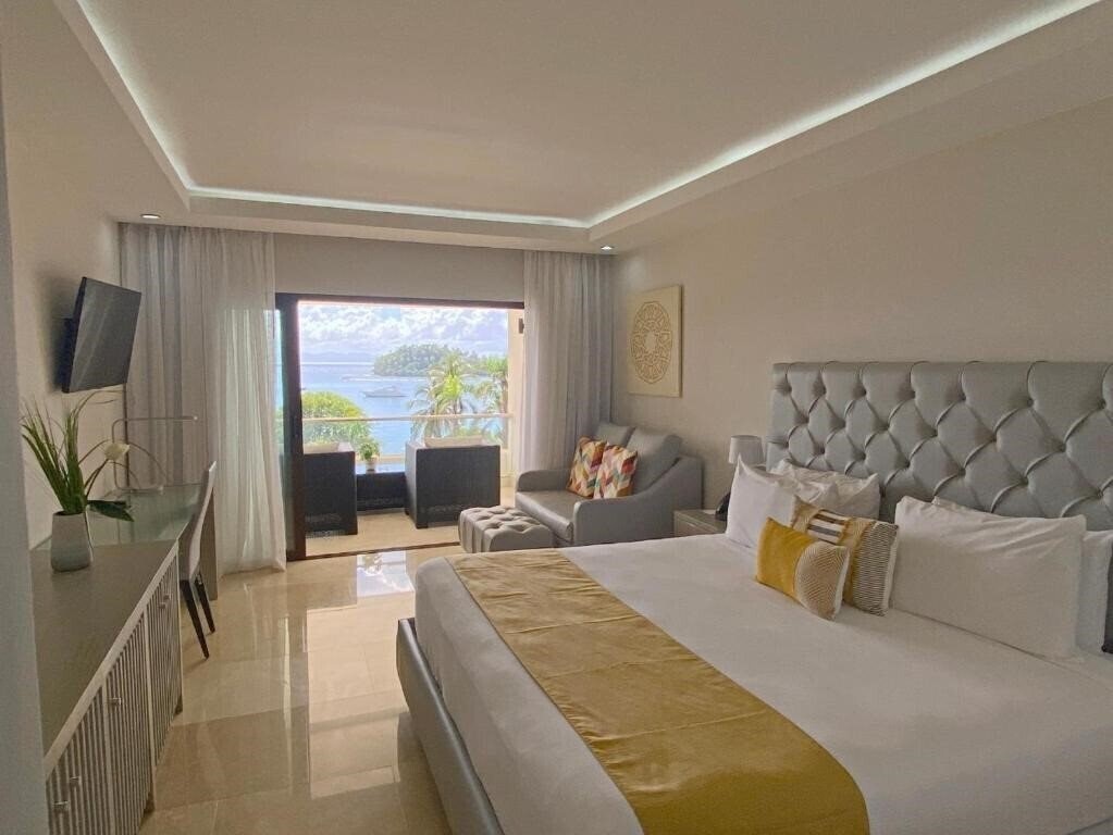 Фотографія Hacienda Samana Bay Hotel & Residences 5*