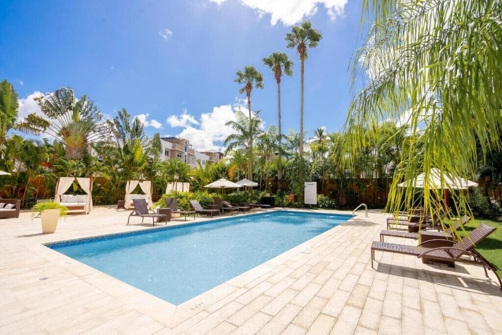 Фото Hodelpa Garden Court 4*