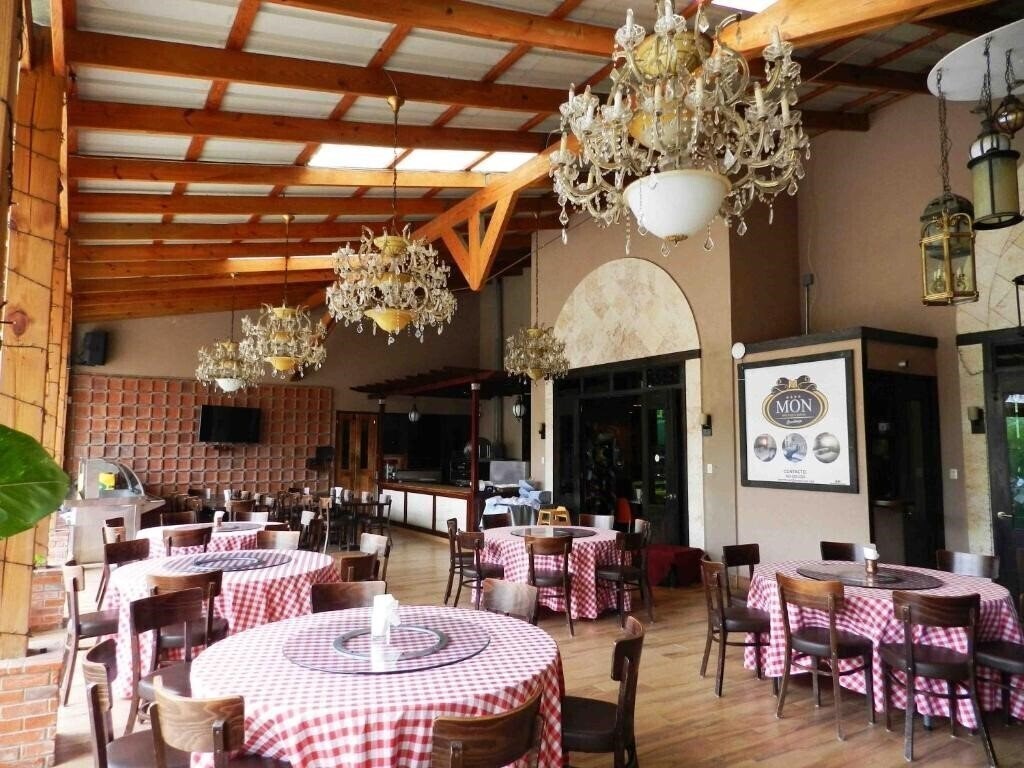 Фотографія Mon Hotel Boutique + 3*