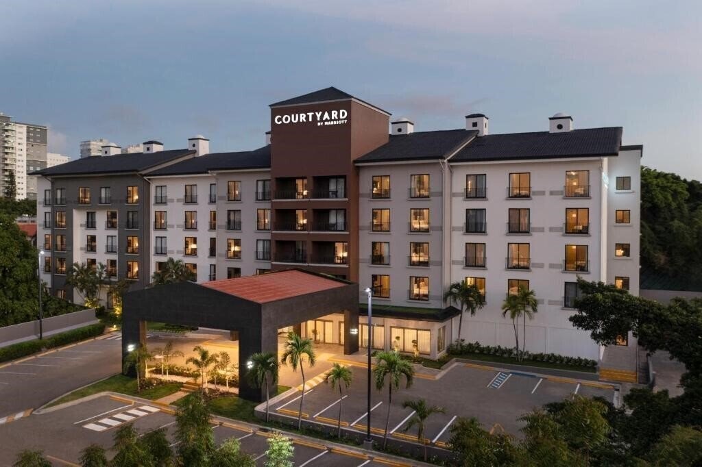 Фото Courtyard by Marriott Santo Domingo 3*