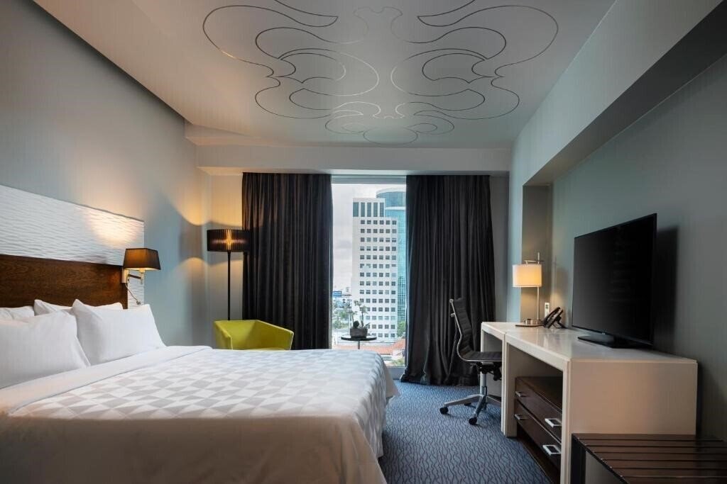 Фотографія Holiday Inn Santo Domingo 3*