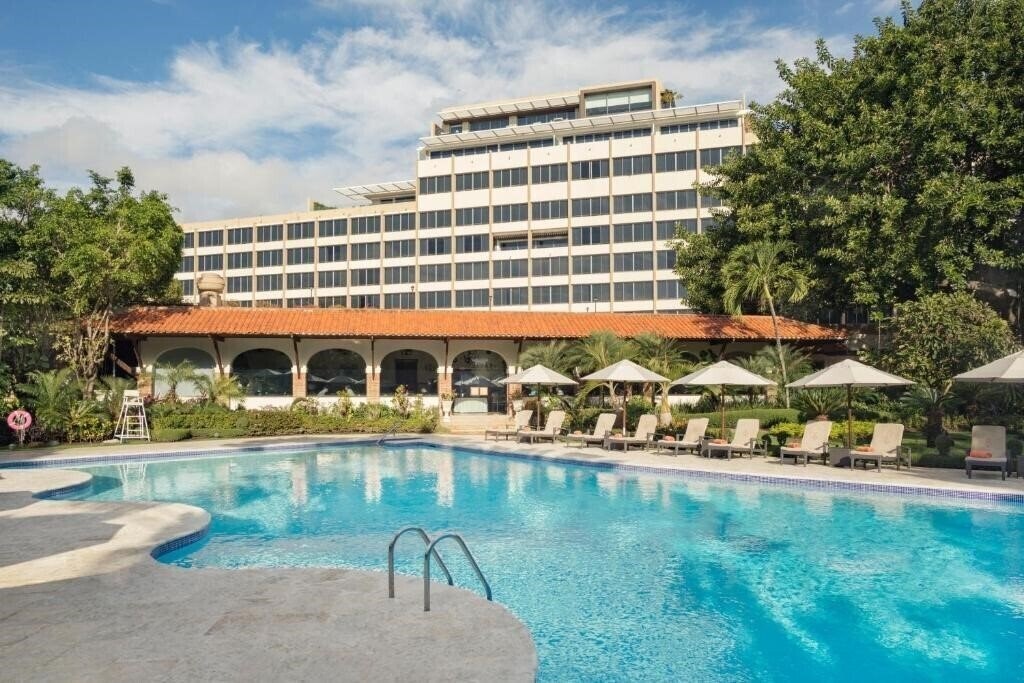 Готель El Embajador A Royal Hideaway Hotel 5*